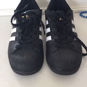 Never worn and nice quarterly